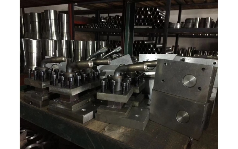 多面切削機床的工作原理是什么？